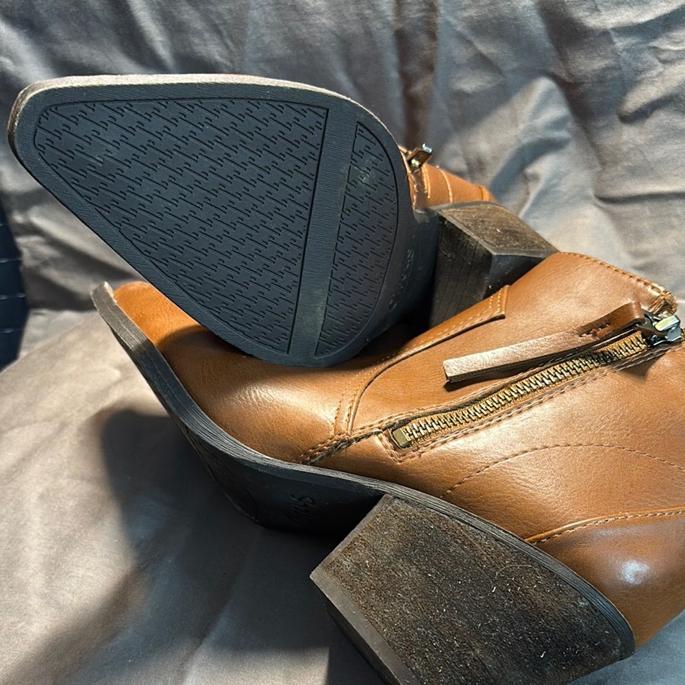 Brown Leather Ankle Boots - Picture 4 of 4